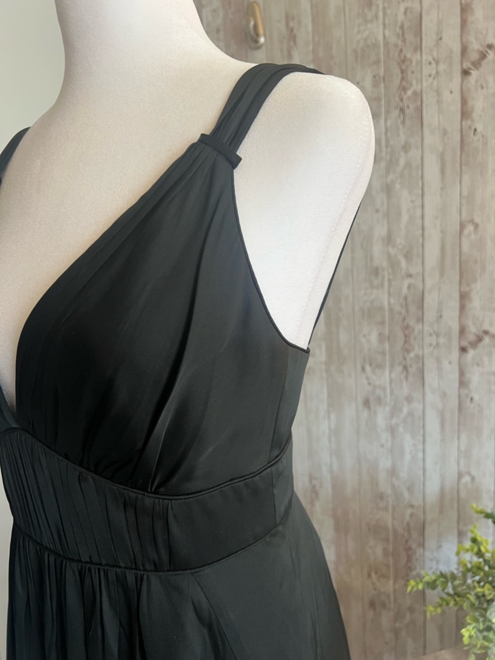 Banana Republic Silk Black V-Neck Maxi Dress Cinched Wedding Formal NEW size 2 - Picture 4 of 12